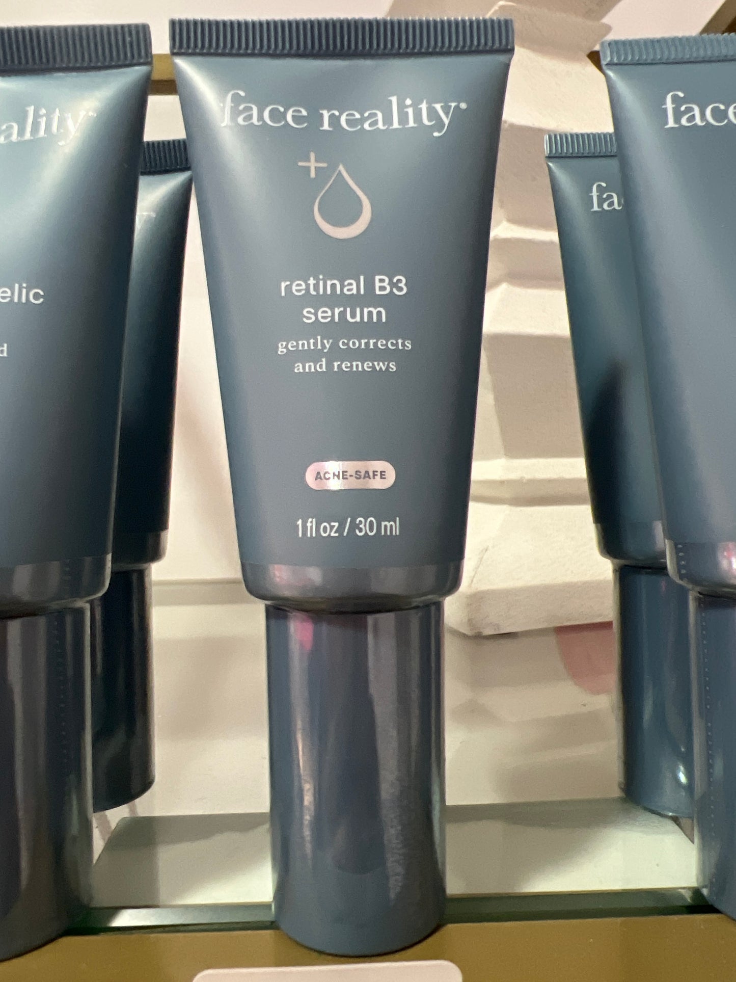Retinal B3 serum